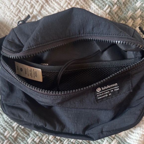lululemon athletica Black Belt Bag - Picture 5 of 7